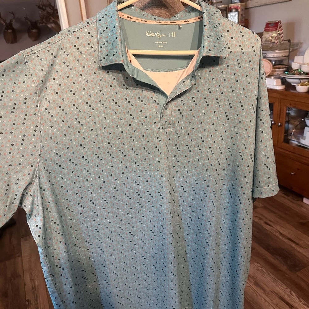 Walter Hagen Blue Polo Shirt Moisture-Wicking Sporty Design